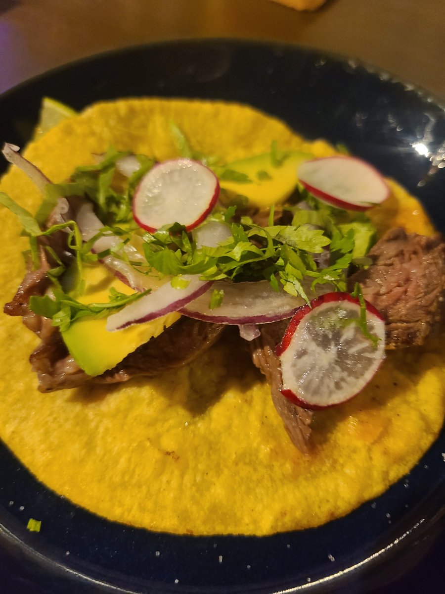 agepota's tweet photo. 情報発信サポーターさつきです。今回はメキシコ料理店、IRIES(アイリーズ) Bar&Grillさんへ。初めて食べた、ナチョスそしてタコスのお肉が特に美味しく、味付けも大満足🍴🈵😆BGMの流れる広々とした店内で、こだわり料理と豊富な種類のお酒で、ゆったりとした時間を。#IRIES #メキシコ料理 https://t.co/yqKl7BtnrU