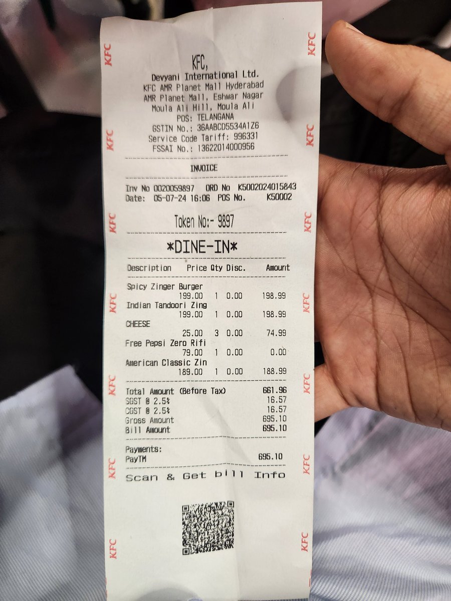 Nicol3187's tweet photo. Hey @KFC_India @kfc, I was denied a refill of Pepsi after 6 times despite the unlimited refill offer. I feel cheated! This is a violation of consumer rights as what is advertised is not delivered. Please resolve this issue or provide a refund. #ConsumerRights #FalseAdvertising https://t.co/XC6Ef8Cbez