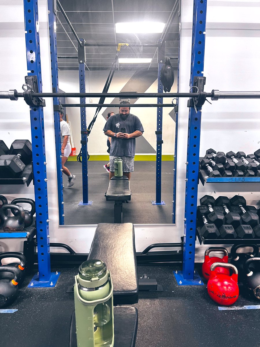 PocosPeroFunkoS's tweet photo. Day #47
Today I went to the Gym took a class as usual and then picked up my son and went another hour & half it was a fun afternoon
One day at a Time ๐ฆพ
#PopAndRide
#FunkoFitnessChallenge #InRouteToaHealthierMe #GettingBackInShape https://t.co/BQIn555BCN
