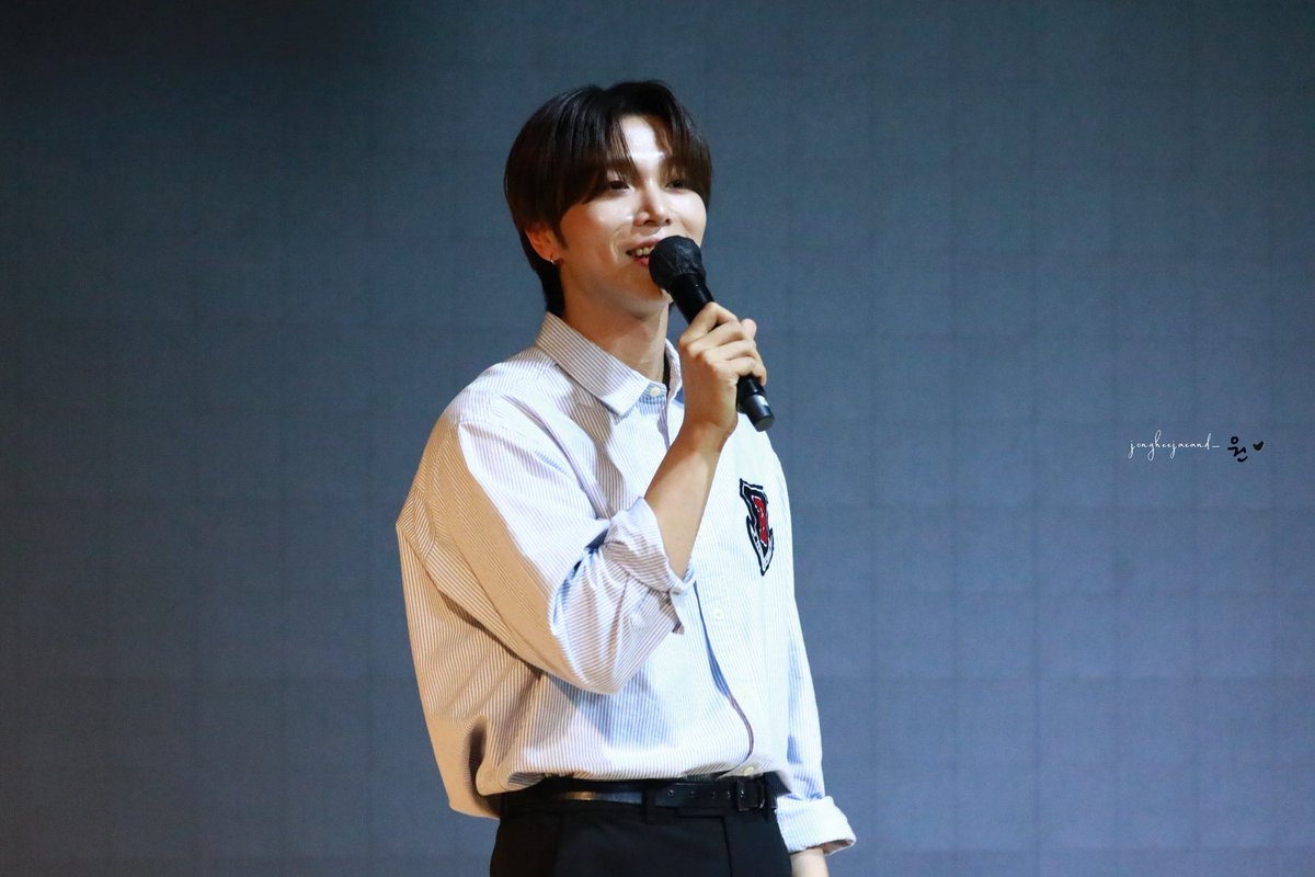 jongheejaeand_'s tweet photo. 240705
SEVENUS 위드뮤 대면 팬사인회
종희 오빠의 다양한 모습들❤️
#SEVENUS #세븐어스 
#이레 #종희 #IREAH #鐘熙
-
照片禁止二改，轉載請標出處 https://t.co/MDoO4yJ9lc