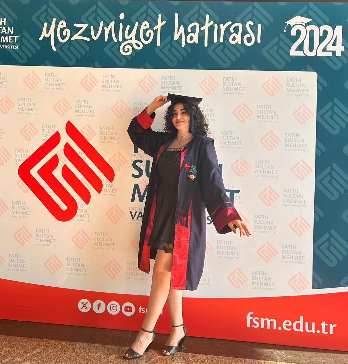 sera_grr's tweet photo. After a challenging journey from 2019 to 2024, I am finally experiencing the pride of graduation!🎓Despite all the obstacles I faced during this process, I reached my goals with determination and perseverance. Over these five years, I have learned a lot both academically and in terms of life experience. Only those who struggle against difficulties know how sweet success is🦾

I extend my endless thanks to my family, friends, and professors who believed in me, supported me, and stood by me every step of the way🩵

With love, @fsmvu 

#graduation #biomedicalengineer