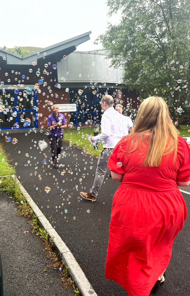 Mrs Buckét Cleaning tweet media