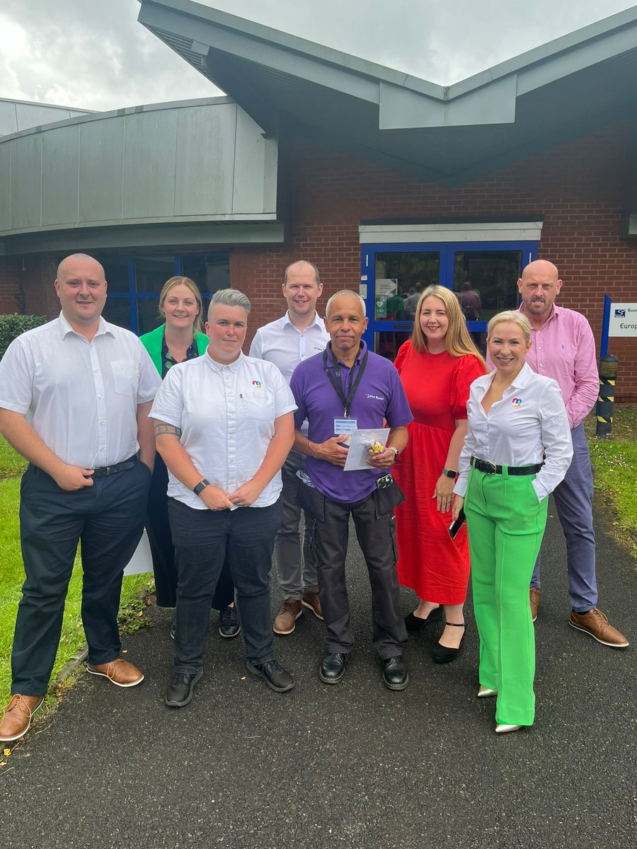 Mrs Buckét Cleaning tweet media