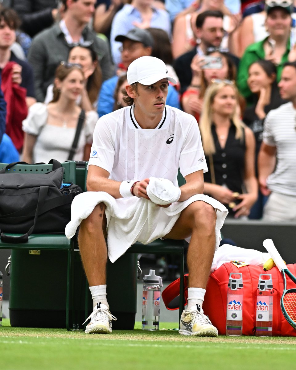 rolandgarros's tweet image. Unfortunately, Alex de Minaur has to withdraw from his quarter-final against Novak Djokovic 😢

Wishing you a speedy recovery Demon 🙏

#Wimbledon