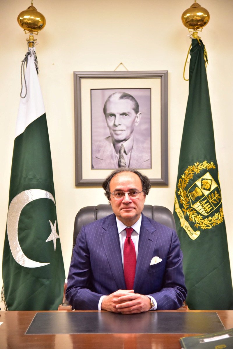Kashmir_Fact's tweet image. P@k's #economy survives on loans.

Pak's FM Muhammad Aurangzeb is set to visit China to negotiate the restructuring of $15 billion worth of Chinese loans.

How long will 🇵🇰 continue to live like a #beggar based on loans?

#Pakistan @Arzookazmi30 @sanjoychakra @OsintTV @Natsecjeff