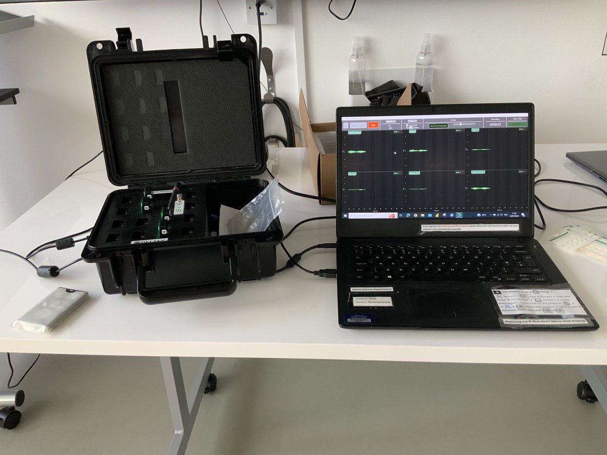 Comparing EMG activity in hyperextended vs. non-hyperextended knees. Shoutout to @jackpauly, our non-hypermobile control participant. Diving deep into hypermobility at @trinitylabandancescience! #DanceScience #Hypermobility #EMGResearch"