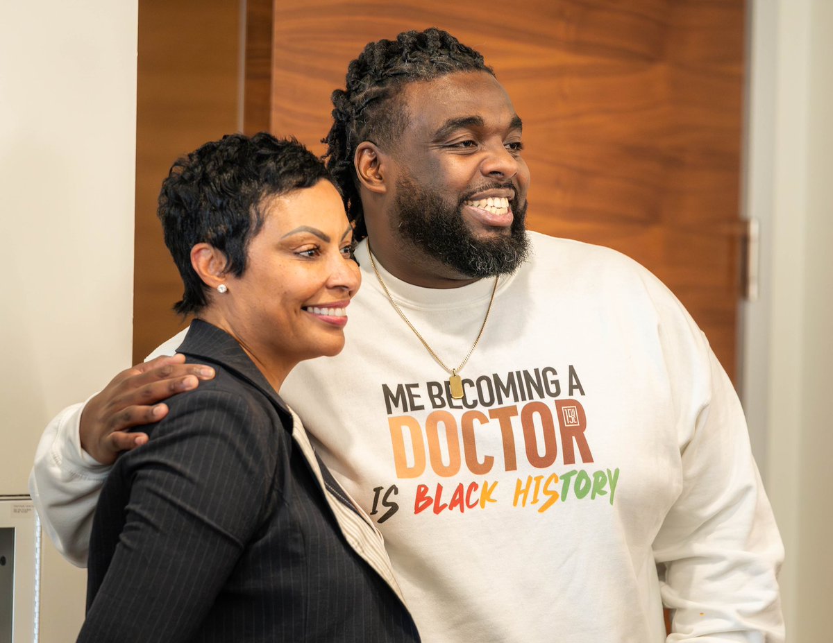 drrussellledet's tweet photo. Support The 15 White Coats by purchasing a sweatshirt at https://t.co/Gk6NknlsCd. Help us diversify healthcare through scholarships. #SupportDiversity #Nonprofit #Scholarships https://t.co/gqOcfaVFZf