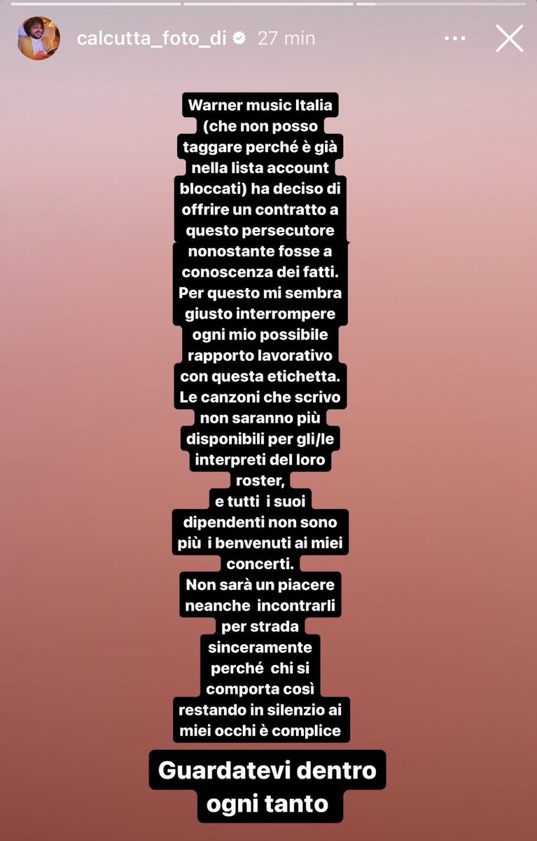 amicii_news's tweet photo. Grazie Calcutta per la persona che sei, grazie per aver preso una posizione così netta e un grande abbraccio ad Angelica ❤️ https://t.co/JRFpzGeueG