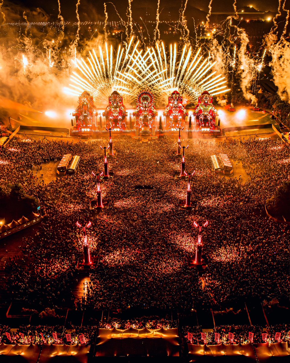 Festseasonmedia's tweet photo. Defqon1’s The Closing Ritual will be premiered tonight at 8PM ⚔️

(📸 via @Q_dance) https://t.co/sknRf6F6G2