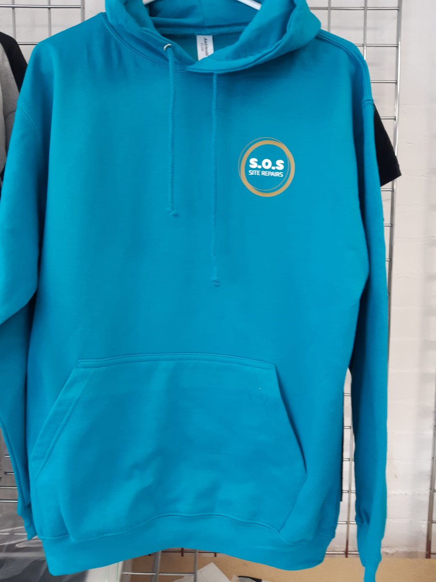 PBLeisurewear's tweet photo. A new look for S.O.S Site Repairs!
New look teal t-shirts and hoodies with white and rich metallic gold print. Looking fab and will look great on site.
#logo #logos #screenprinters #printer #screenprint #company #workwear #dtg #uniform #hoodies #hoody #tshirt #tshirts https://t.co/8gmuTBVUlr