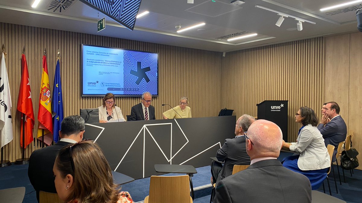UNIEUniversidad's tweet photo. ✍️ #UNIEUniversidad firma un convenio con la @CorteIDH. Nuestro rector, @segundopiriz destacó la importancia de la Corte en la defensa de los #DDHH. Este acuerdo impulsará la colaboración en congresos, formación, prácticas y proyectos de investigación 🤝 https://t.co/yvWLwW4V04