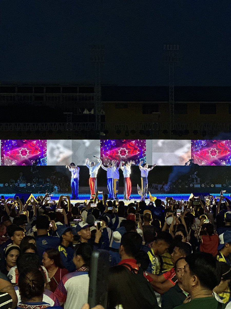 Official_ALAMAT's tweet photo. #ALAMAT at the Opening Ceremony of Palarong Pambansa 2024!

Iba kayo Cebu! Salamat kaayo sa pagmamahal 🤎

To our @DITOphofficial family, thank you so much for making this moment possible! 

 #GalingDITOsaPalaro2024 #GalingDITO #PaarongPambansa2024 https://t.co/bOe38o3JzB