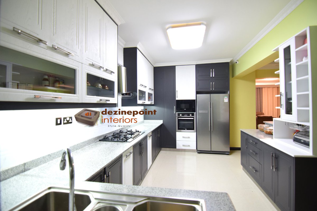 dezinepoint's tweet photo. 🤍🖤 Elevate Your Space with a Stylish Two-Toned Design! 🖤🤍
Explore the trend that's revolutionizing kitchen design! 
By blending two complementary colors, you can create a captivating visual effect that enhances your kitchen’s aesthetic as seen from the finished look from our https://t.co/e0LcmQnhN5