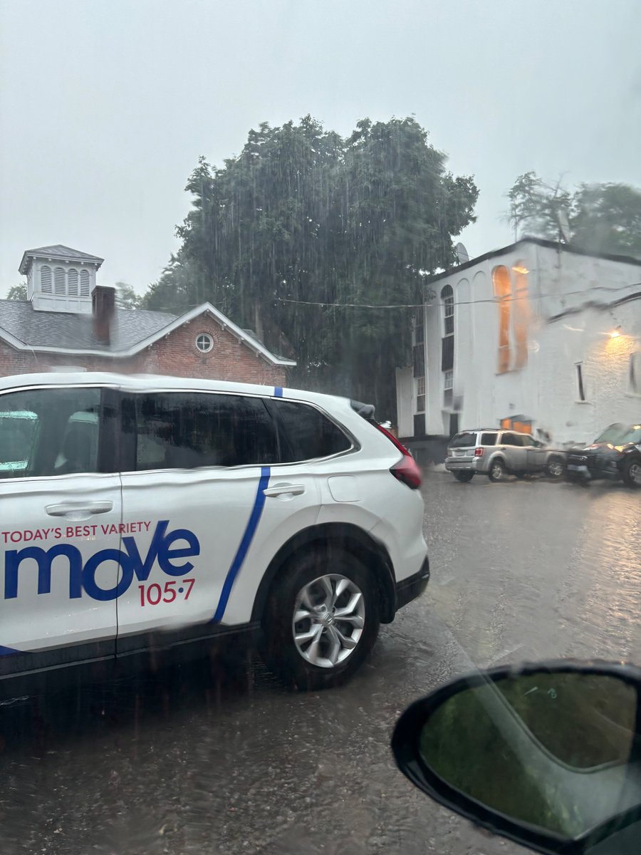 Mayor Mat Siscoe 🇨🇦 (@matsiscoe) on Twitter photo Sitting in my car, waiting for <a href="/CurtisRadio/">Curtis Bray</a> to rescue me for interview on @Move1057 coming up in a few. Sitting in my car, waiting for <a href="/CurtisRadio/">Curtis Bray</a> to rescue me for interview on @Move1057 coming up in a few.