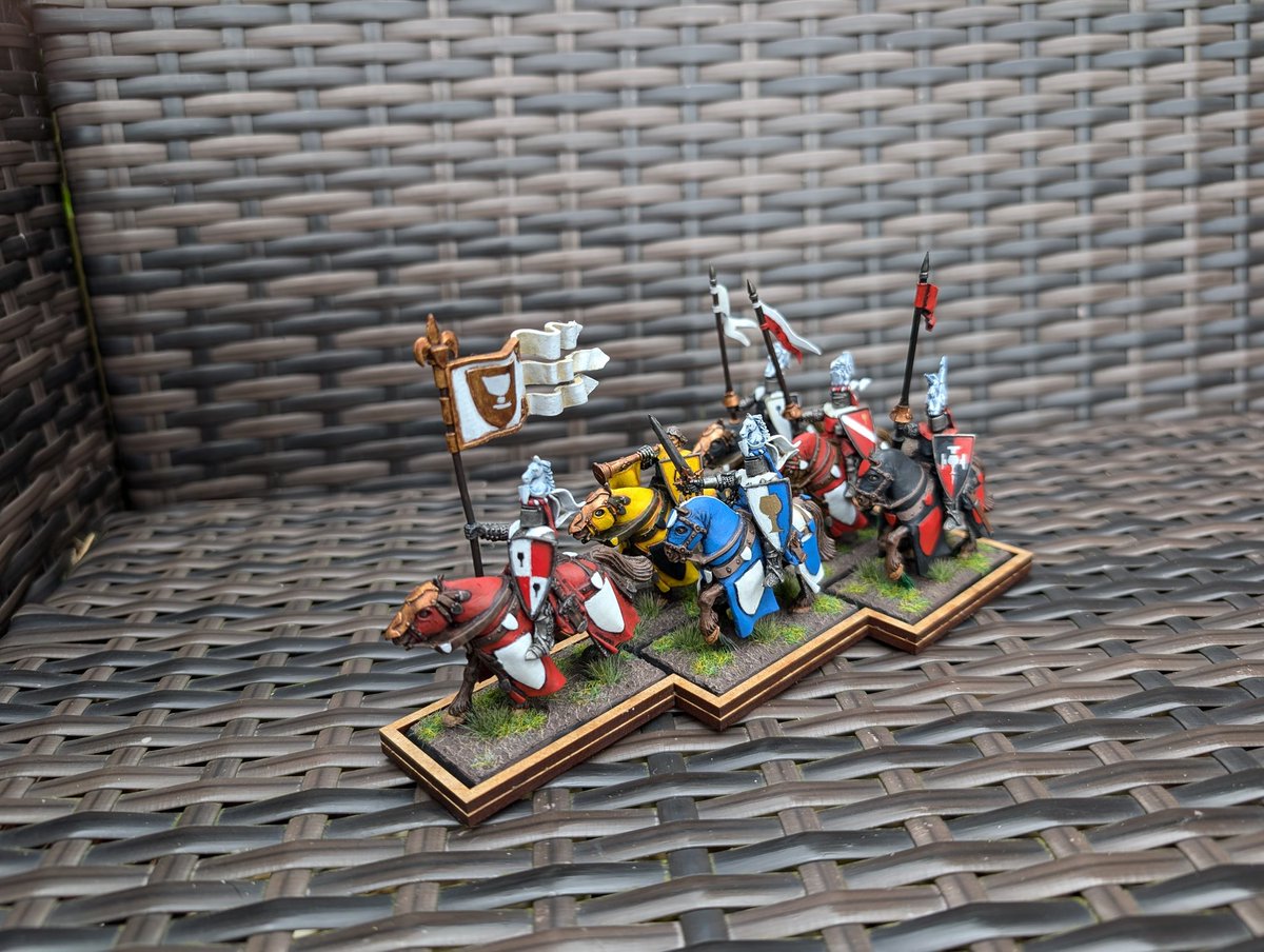 Jack_Shelton_'s tweet photo. Been a bit quiet on here of Kate, but I have been busy hobbying these last few weeks!
I've been busy rebasing and updating the paint jobs on a lot of my knights. Some of these models I've had since 2008, and weren't the best painted π«£
#Warhammer #TheOldWorld #SquareBased #TOW https://t.co/xjYUi8xEiH