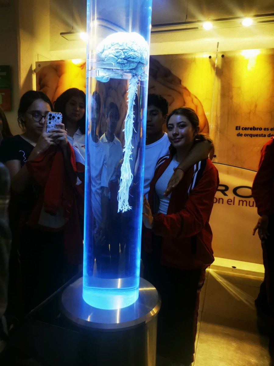 Poacybenpp1's tweet photo. Una experiencia increible, jugando y aprenciendo con la ciencia. https://t.co/bI6t4tHAeS