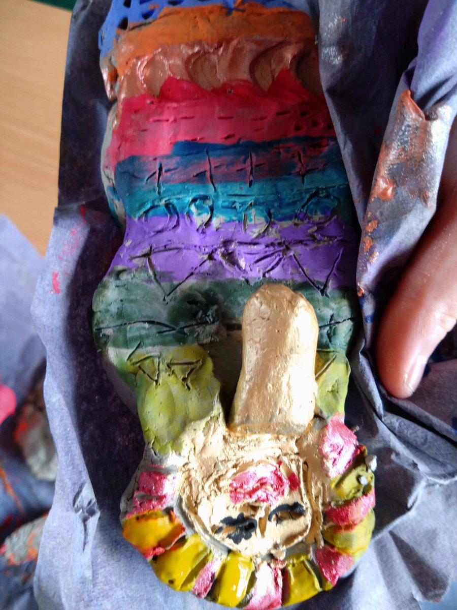 Woodlands4RO's tweet photo. Yesterday, 4RO painted their fabulous Egyptian sarcophagi with Mr Vernon and Mrs O’Hara 🎨 Don’t they just look fabulous @Woodlands2PB https://t.co/G34SL0JYfG