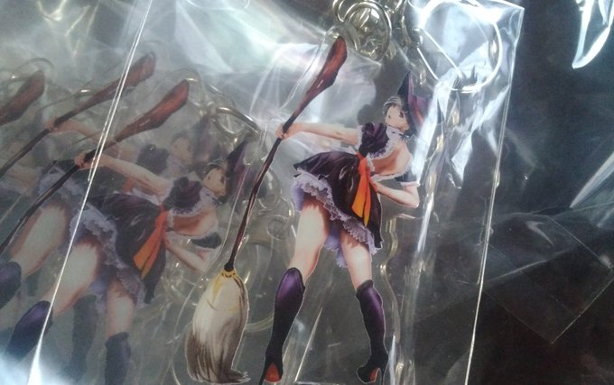 カラフルブレインさんに注文してあったアクリルキーホルダー届きました
小さいけど綺麗に色乗ってます♪
#アクリルキーホルダー
@printcolorfulbr 