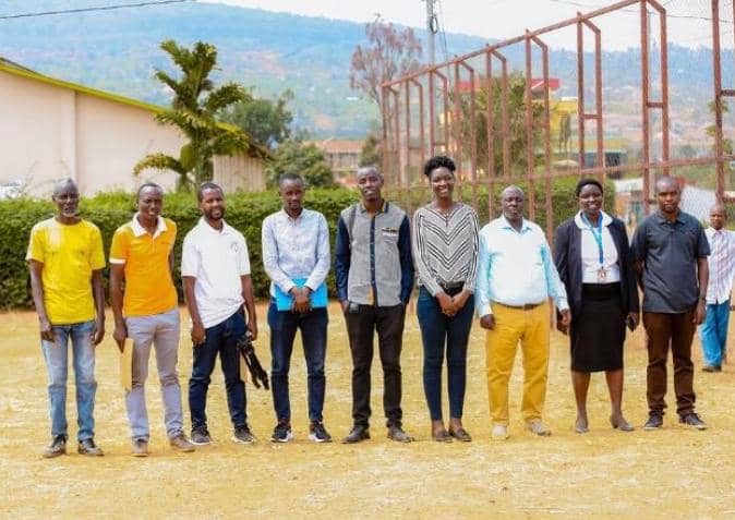 PAE_rwanda's tweet photo. On 26th,July,2022.@PAE_Rwanda donated 25 Goats,to 25 families, at Nyarugenge district,Kigali sector. It is hoped that this will help these families to improve their well-being .
we thank leaders of Kigali sector for helping us to accomplish this donation. https://t.co/B0W0SCpjZC