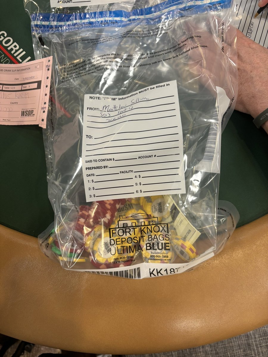 satmullivan's tweet photo. Bad news: torched a good stack post dinner break
Good news: put more chips in than we started the day with. 206k and 23 from the money for Day 4. https://t.co/beKPVVqAGo