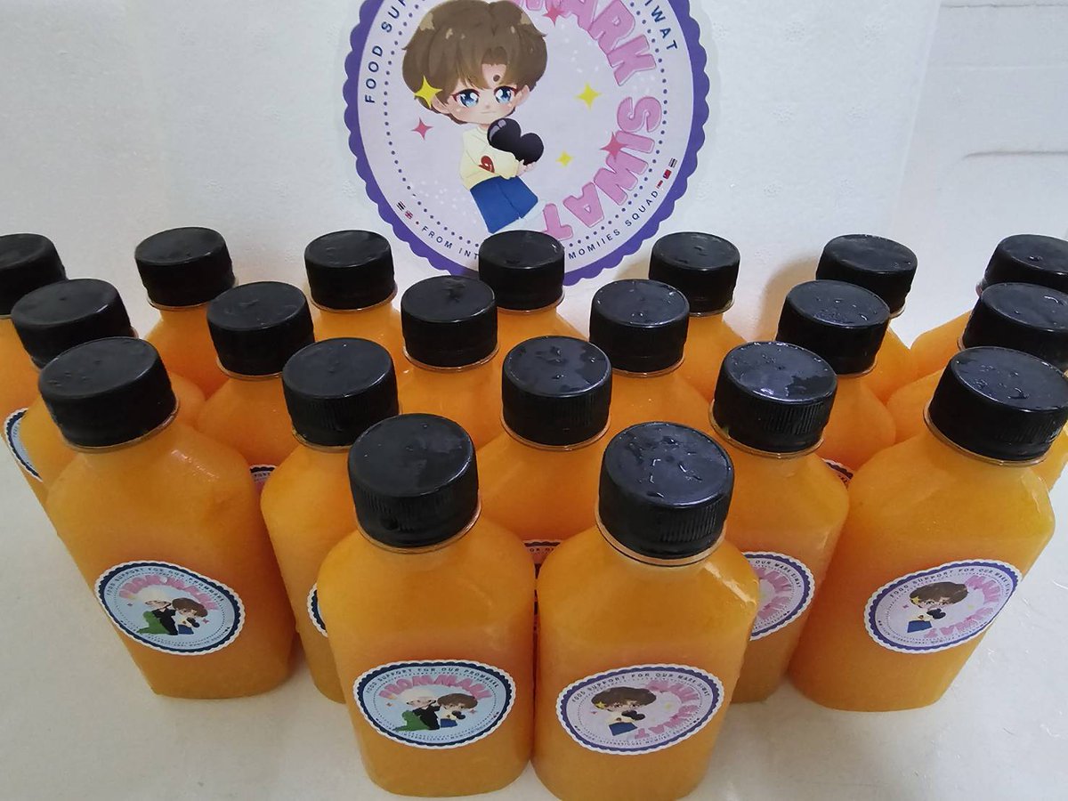 schwn_'s tweet photo. Food support for #MSIWAT #prompayy #พร้อมมาร์ค
#JACKANDJOKERQ12

-240710-
with love 🦖🖤
from @schwn_ @_TipsyGnome_ @4xs2345 @apioopia 
@siwatarchive @bangminrk  @PromMark_MVPTW 

//ส่งขนมเขียวกะน้ำส้มเย็นๆมาเป็นกะละมังใจให้เด็กๆสู้ๆนะค้าบบ วันนี้เด็กจิ๋ววิ่งงานด้วย เก่งมาก! สู้ๆคับป๋ม🍊
#schwnsendulove

ขอบคุณ @fc_prom ค้าบบบ 🖤