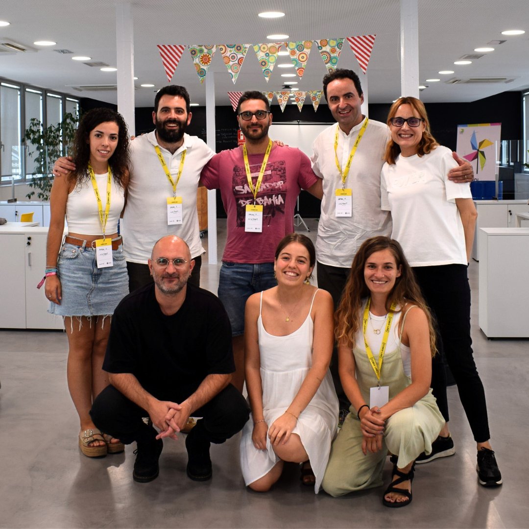 coboilab's tweet photo. L'equip investigador de la @GasolFoundation es concentra a l' #EspaiBETA a @coboilab amb l'objectiu de generar evidència científica per impulsar mesures eficaces contra l'obesitat infantil i promoure hàbits saludables a la infància.

#InnovarPerLaSalut #recerca #santboi https://t.co/olb78eiEZJ