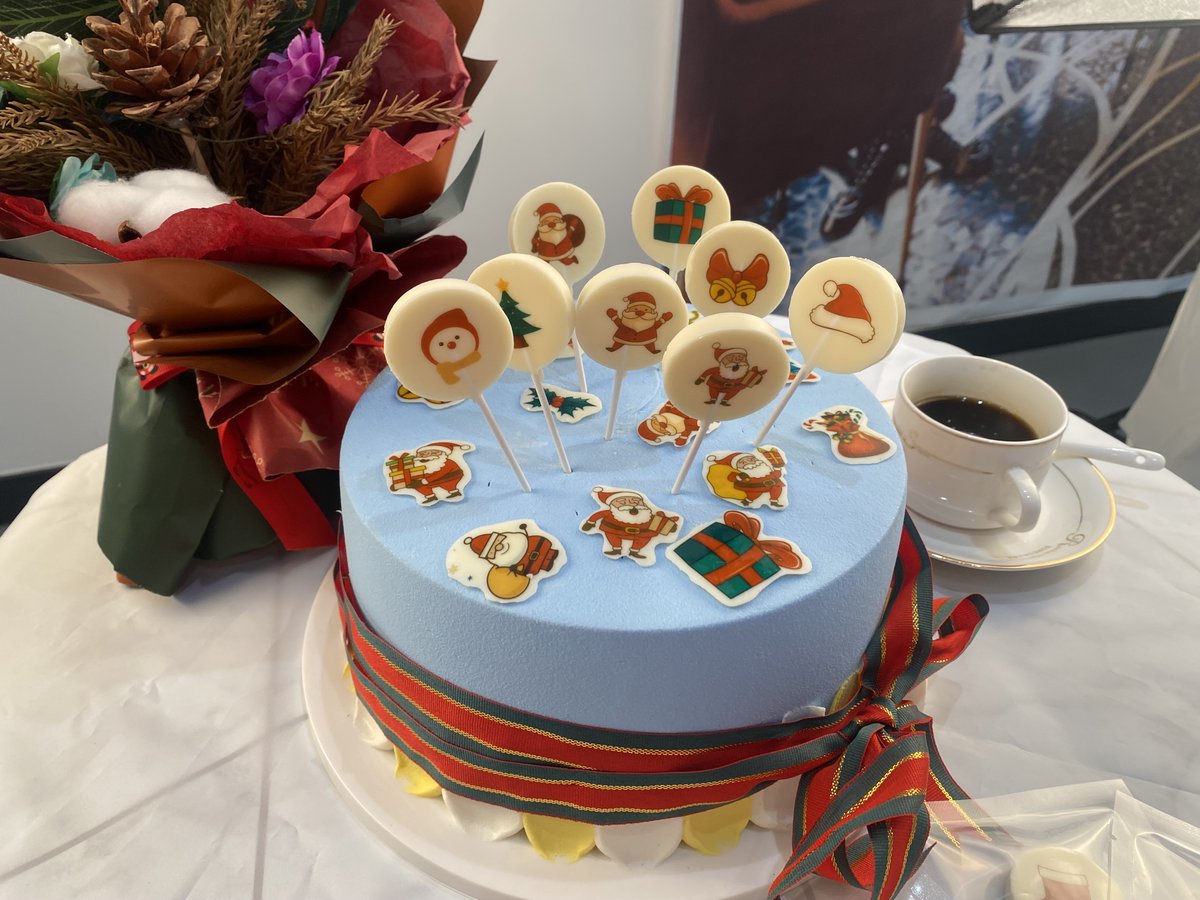 kornnacteam's tweet image. Chocolate transfer sheets serve as a canvas for your chocolate creations, allowing you to transfer these stunning designs onto your chocolates.
#edibleart #ediblepaper #chocolate #chocolatetransfersheet #bakery