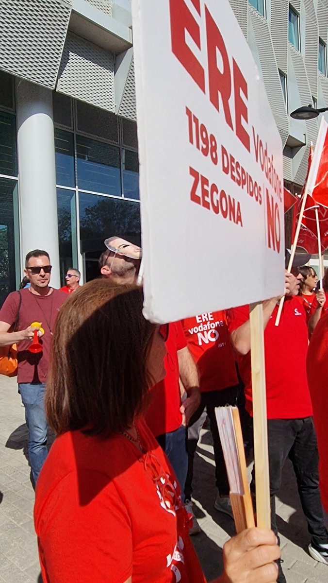 Un día más de paro en rechazo al ERE presentado en <a href="/vodafone_es/">Vodafone España</a>. #NoEreVodafone