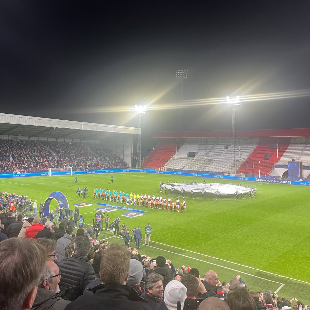 Lamine Yamal, halve finale EK winnen tegen Frankrijk en matchwinnaar worden… maar op <a href="/official_rafc/">Royal Antwerp FC</a> was het andere koek. 😅😁