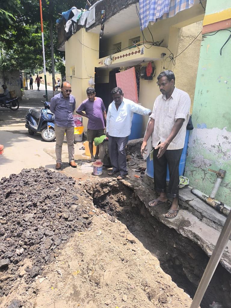 Sir Inspecting pollution complaint at Ambernagar under Marredpally Section, SDII, Dn.7.