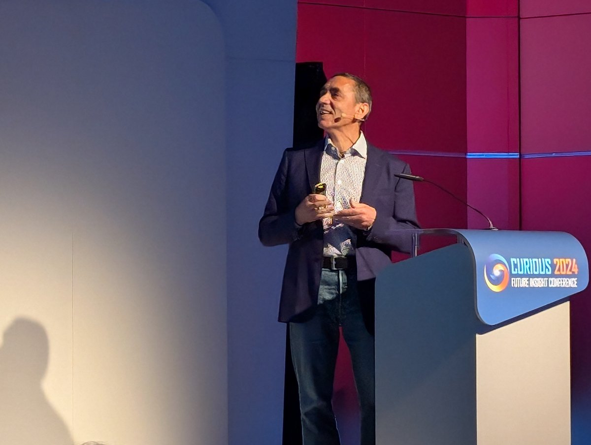 HI-TRON Mainz (@hitronmainz) on Twitter photo An exciting talk by Uğur Şahin: "The dawn of individualized cancer medicine: How novel (bio)technologies revolutionize the treatment of cancer" at #Curious2024.
#CancerResearch #targetedtherapy #immunotherapy
<a href="/DKFZ/">DKFZ</a> <a href="/UnimedizinMainz/">Universitätsmedizin Mainz</a> <a href="/uni_mainz/">Universität Mainz</a> @tronmainz An exciting talk by Uğur Şahin: "The dawn of individualized cancer medicine: How novel (bio)technologies revolutionize the treatment of cancer" at #Curious2024.
#CancerResearch #targetedtherapy #immunotherapy
<a href="/DKFZ/">DKFZ</a> <a href="/UnimedizinMainz/">Universitätsmedizin Mainz</a> <a href="/uni_mainz/">Universität Mainz</a> @tronmainz