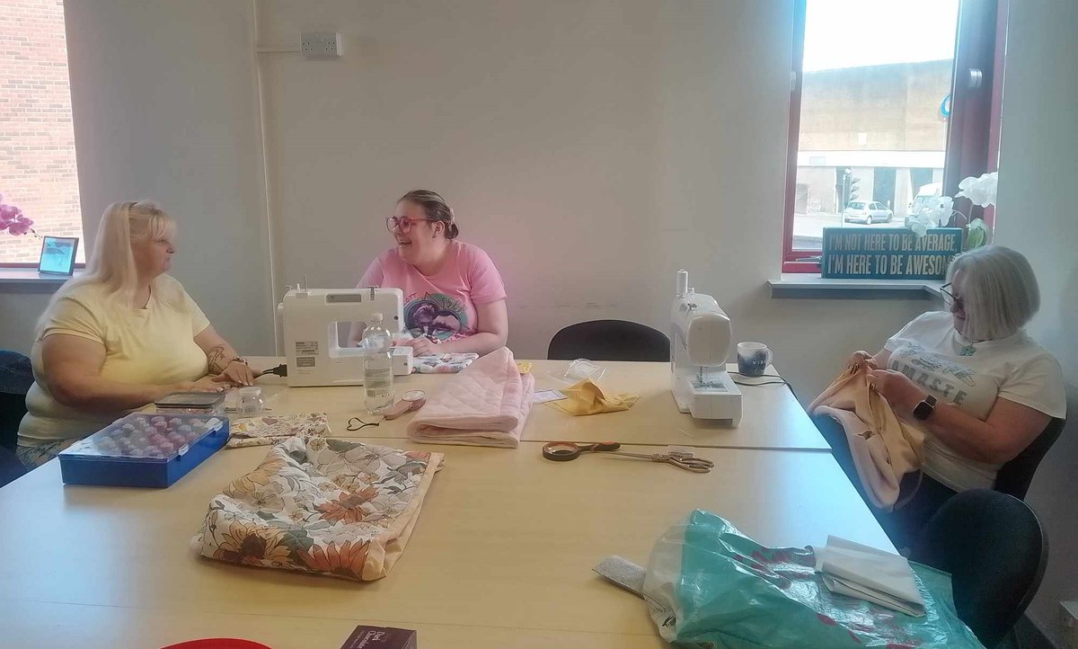 Community Links Scotland (@com_links) on Twitter photo More exciting work from our Healthy Pathways groups as Sew Positive came together to work with our book club Page Turners, to help each other with their own projects. What do you think of Lauren's Paddington tote bag.... WE LOVE IT!🥰
comlinks.org.uk/healthypathways
<a href="/TNLComFund/">The National Lottery Community Fund</a> More exciting work from our Healthy Pathways groups as Sew Positive came together to work with our book club Page Turners, to help each other with their own projects. What do you think of Lauren's Paddington tote bag.... WE LOVE IT!🥰
comlinks.org.uk/healthypathways
<a href="/TNLComFund/">The National Lottery Community Fund</a>