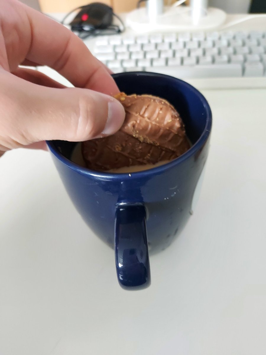 Tea Dunking Experiment 11: Fox's Fabulous Milk Chocolate Cookies

Spectacular. Choose your own adventure; hard pre dunk, soft post dunk. Rich and sweet. Just beautiful all around. 9/10 would recommend.