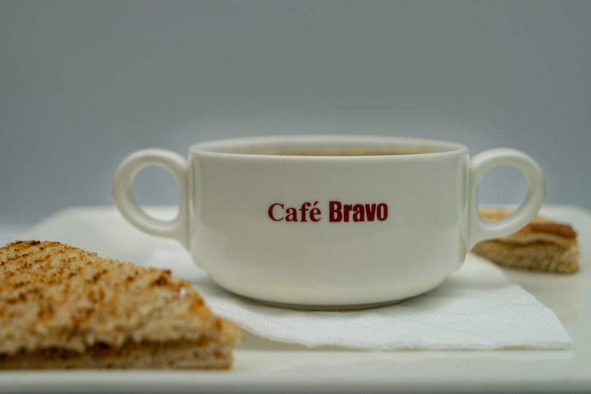 CAFEBRAVO1's tweet image. When the weather calls for hot, order our coffee today. 
🍕 offers for you to enjoy.

Bruno Betty| Kololo Independence Grounds| Mbarara |Banyarwanda| #EquityBankUganda