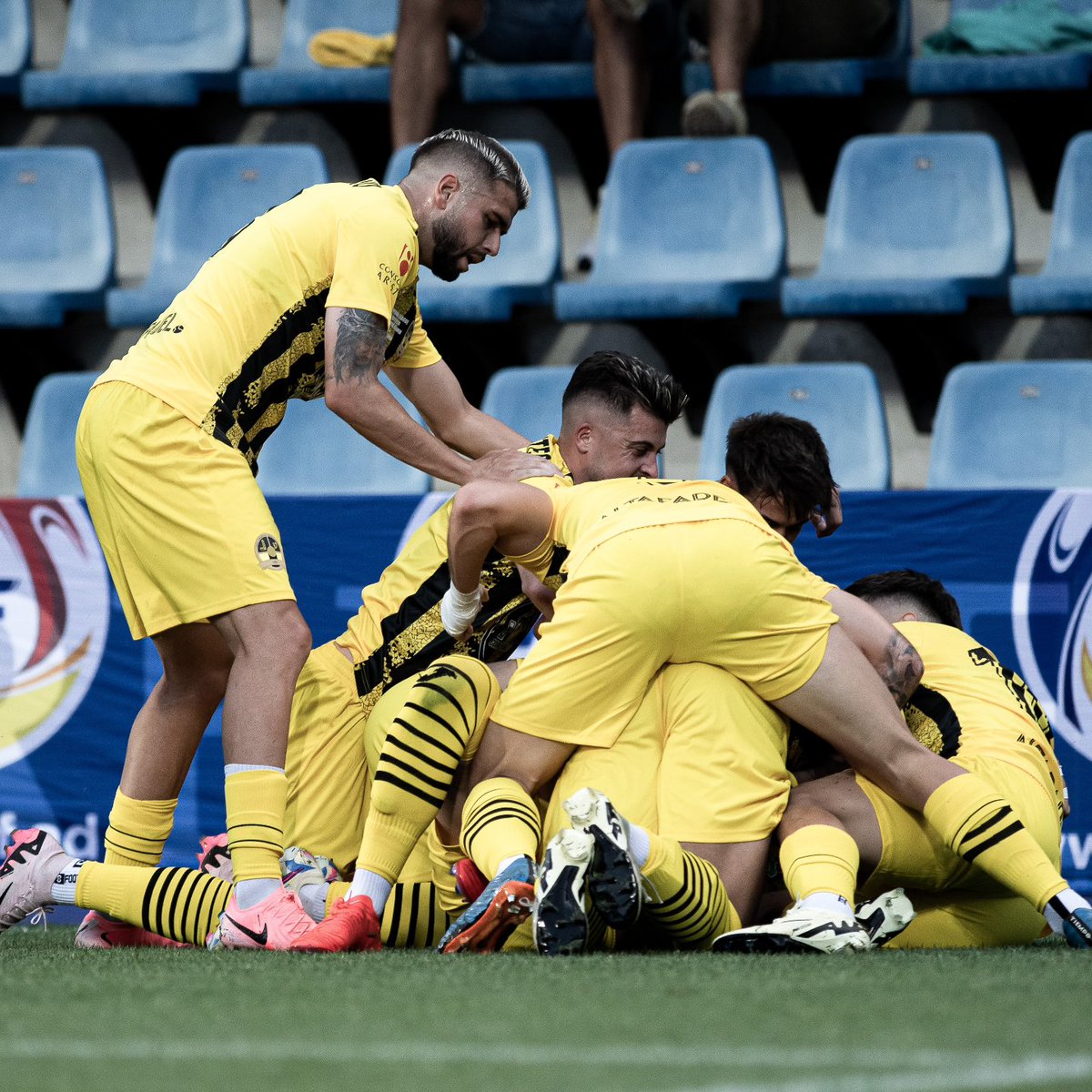 UE SANTA COLOMA tweet media