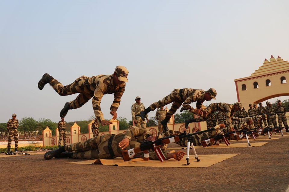 CISFHQrs's tweet photo. Success is the sum of small efforts, repeated day in and day out. – Robert Collier

TRANSFORMING INDIVIDUALS INTO SOLDIERS

#CISF #TRAINING #MakingOfSoldiers
#PROTECTIONandSECURITY
@HMOIndia https://t.co/hWgV1prk6Q