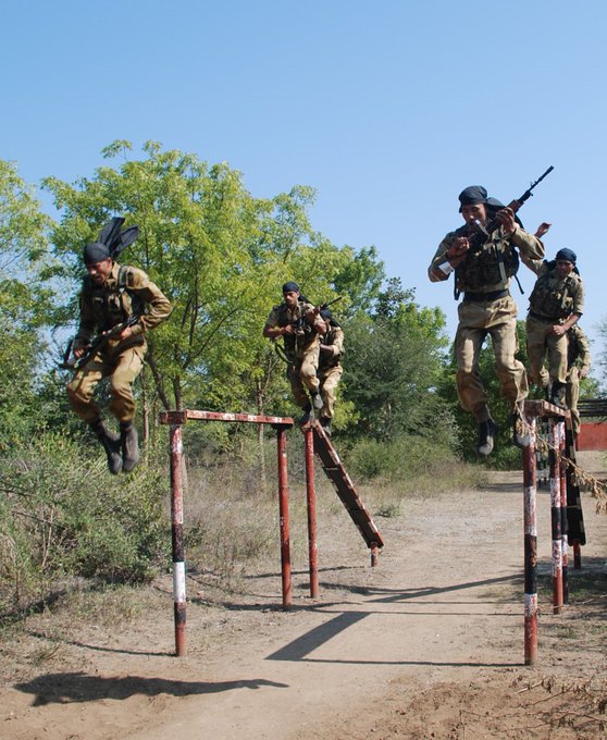 CISFHQrs's tweet photo. Success is the sum of small efforts, repeated day in and day out. – Robert Collier

TRANSFORMING INDIVIDUALS INTO SOLDIERS

#CISF #TRAINING #MakingOfSoldiers
#PROTECTIONandSECURITY
@HMOIndia https://t.co/hWgV1prk6Q