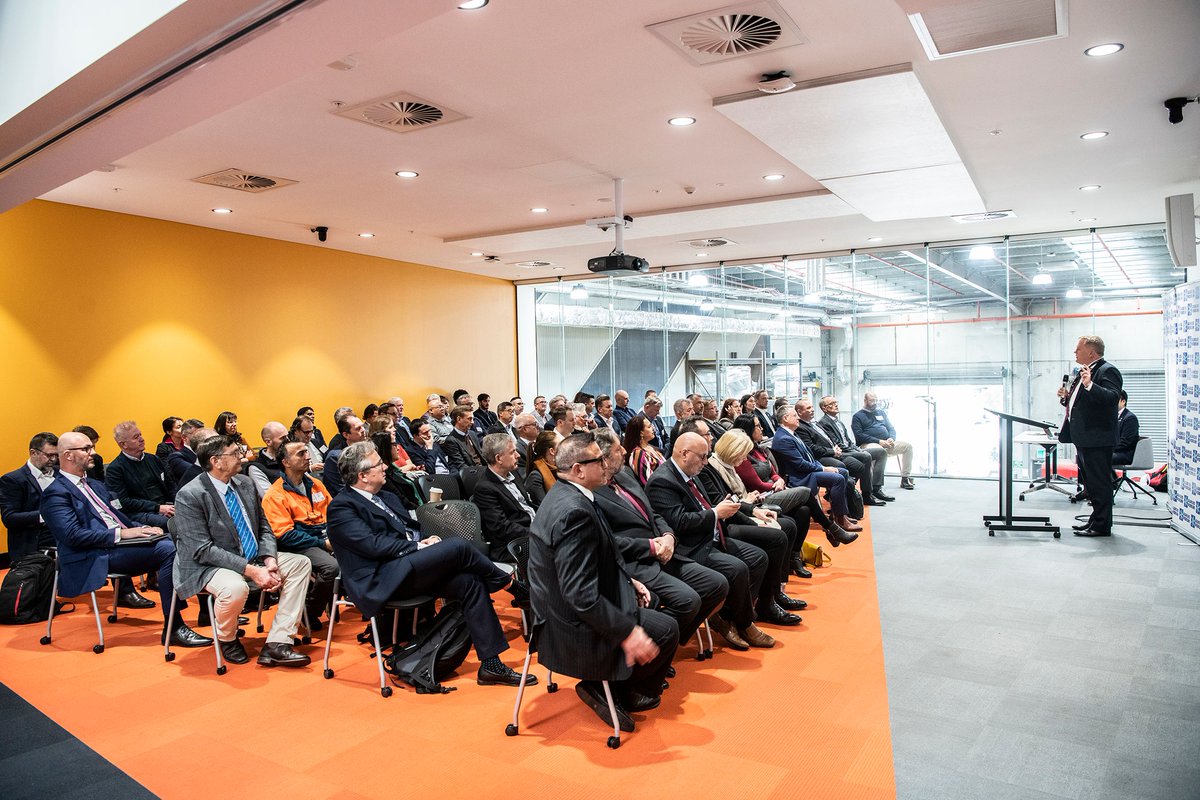 ivanchuax's tweet photo. 🇦🇺🇬🇧🇺🇸 Record-breaking numbers: Thrilled to host the @AUKUSforum again at UTS Tech Lab, where #defence research and innovation takes center stage! Together, we're shaping the future of defence technology. #AUKUS #AdvancedCapabilities https://t.co/whJhPLdTPE