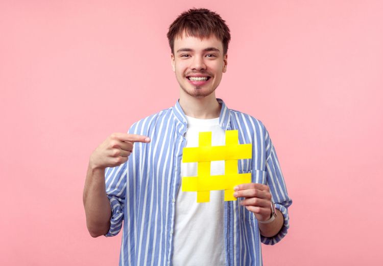 ChristianLeis_'s tweet photo. ⚠️Nuevo en @hoymkt  7 pasos para utilizar los hashtags correctamente en TikTok https://t.co/kX5ZcsbzjL https://t.co/wkjO2xUqcJ