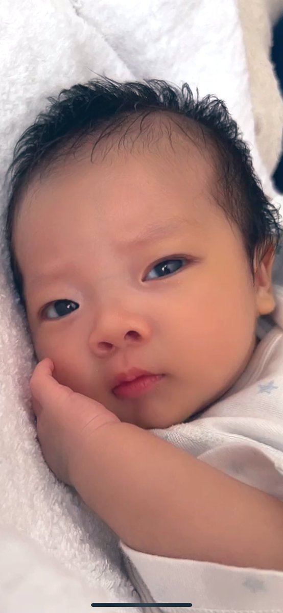 justy_now's tweet photo. 皆さんお元気ですか？

ご報告ですが、じゃすおが誕生しました🐣

じゃすこ共に宜しくお願い致します🤲 https://t.co/JG1H62dU5r