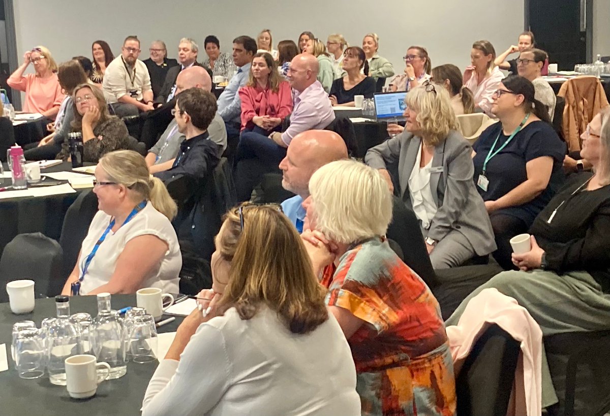 NCAlliance_NHS's tweet photo. We are talking to health and social care professionals across Greater Manchester today about tests we have carried out to get people home sooner after being in hospital, as well as improving emergency care for people living with dementia.

Read more: https://t.co/Gaoi0FkIky https://t.co/x3vYtvcIMs