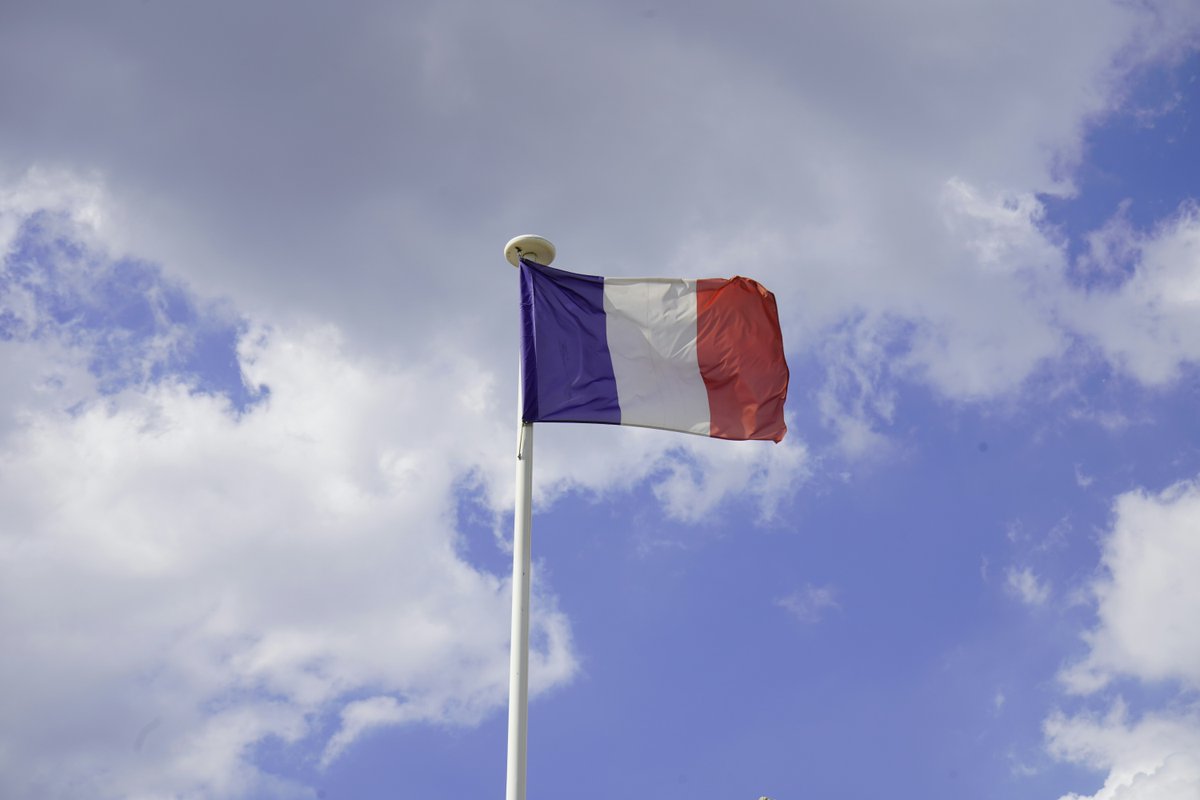 IDjnl's tweet image. 'The hard work begins here: #France's legislative #elections and what comes next'

New on the #IdentitiesBlog, by @FraserJMcQueen

@aaronzwinter @NasarMeer @BristolSML @BristolCompLit @FrenchUoB1

Read the blog post ⬇️
identitiesjournal.com/blog-collectio…
