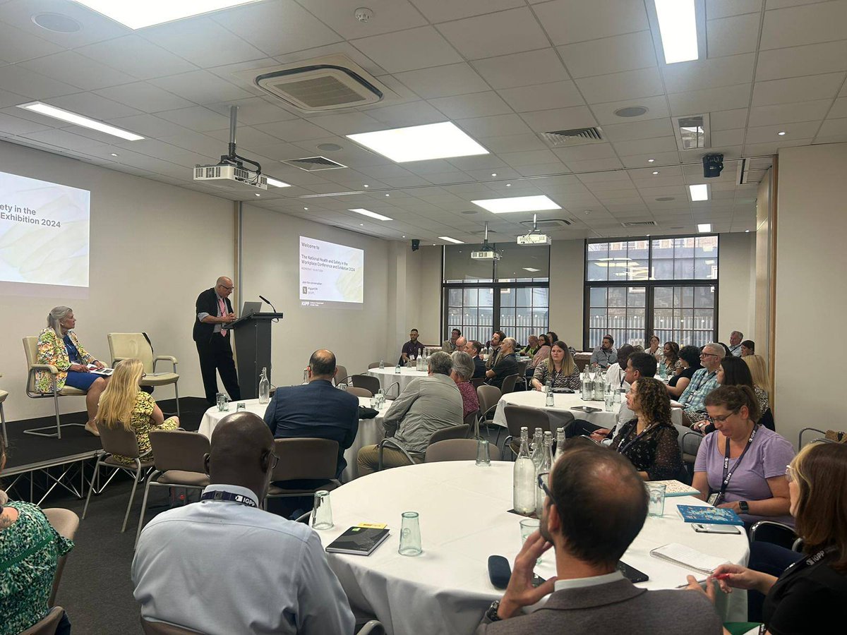 IGPP_'s tweet photo. Dr. David Thomas, Senior Lecturer in Occupational Health and Safety Management at @MiddlesexUni, delivers the welcome address at the National Health and Safety in the Workplace Conference and Exhibition 2024.
#igppHSW #safetyatwork #employeesafety #safetylaws https://t.co/xwoEtzbJP7