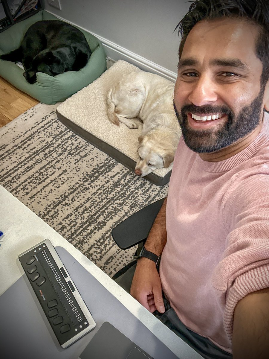 Now that Kika &amp; Quarkus have had their morning walk, I might be able to get some work done🤞🏽