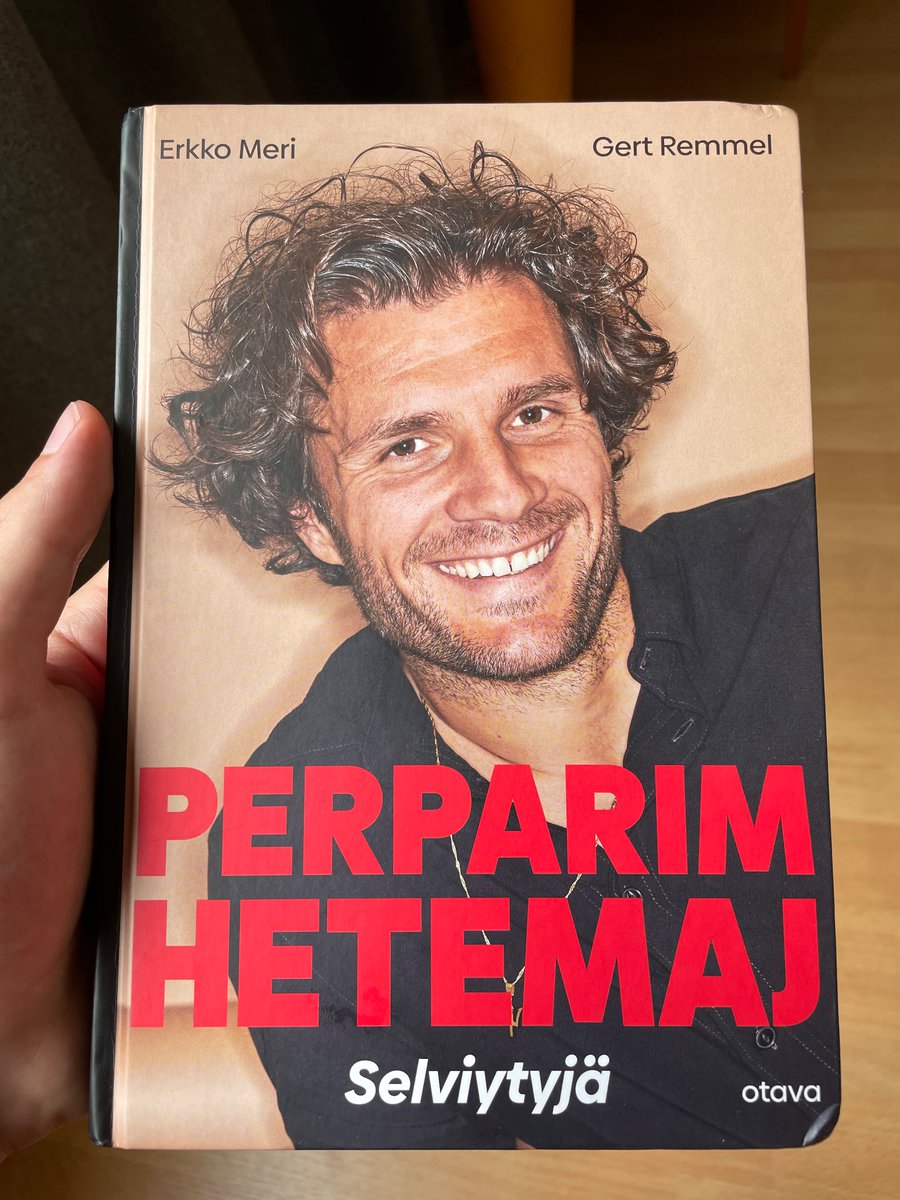 Todennäköisesti paras lukemani urheilijaelämäkerta. 

Voisin myös - tai jopa erityisesti - suositella tätä futisjunnuille luettavaksi. 

Kirja on moniulotteinen ja tekee rikkaaksi niin tiedon kuin tunteenkin tasolla. Kiitos <a href="/ErkkoMeri/">Erkko Meri</a> ja <a href="/GertRemmel/">Gert Remmel</a>. Ja etenkin, <a href="/Perpa56/">Perparim Hetemaj</a>.