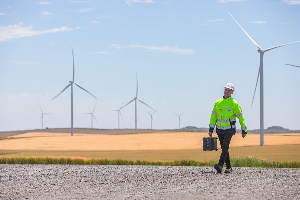 SVERKER900 es una #solución multifuncional para #pruebas fiables y completas de #protecciónderelés de #parqueseólicos
Herramienta robusta, intuitiva y potente, diseñada para su uso en el campo.

🌐 megger.com/es-es/producto…