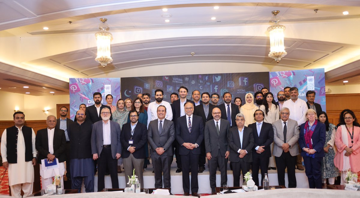 UNDP_Pakistan's tweet photo. At the #UNDPinPakistan's Digital Democracy Conference, Resident Representative @SamuelRizk and Federal Minister for Planning Ahsan Iqbal (@betterpakistan) emphasized the power of #digital tools: for #democratic engagement, but also for promoting hate and violence. Unsafe digital space has real-life consequences.

In elections #socialmedia can be a force for inclusion, fact, and truth if we mitigate disinformation and promote transparency.