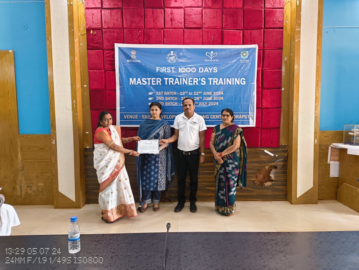 VikramshilaS's tweet photo. Recently concluded training of 90 MTs on Responsive Caregiving in Koraput under the #FirstThousandDays initiative in ADP, with @NITIAayog, @vanleerfoundation, and @VikramshilaS. #SampoornataAbhiyan @dmkoraput @MinistryWCD @scstdevdept https://t.co/XacnIYaCZc