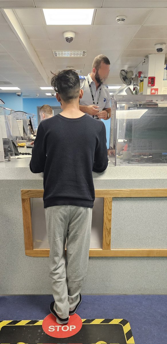 We currently have 4 trainee detectives working with Southall teams to gain valuable experience. TDC had her first career arrest for possession of Class A &amp; immigration offences 

#notonourwatch