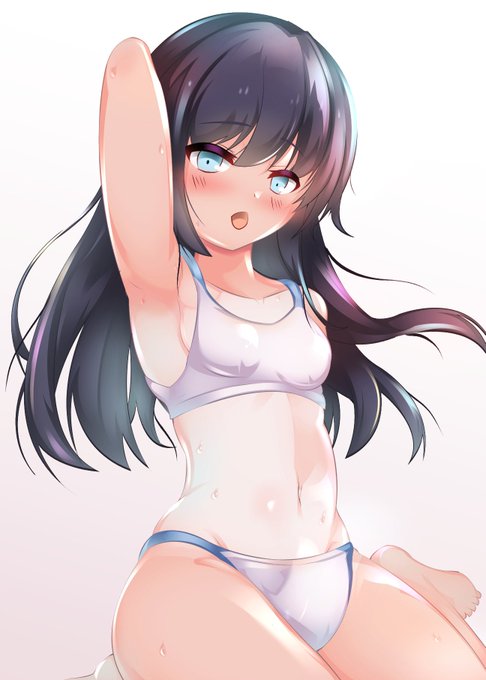 #これを見た人は無言で去年7月の画像を貼る
日焼けと島風コスを描いてたみたい 